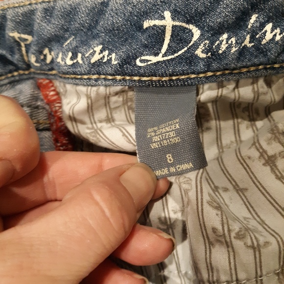 Converse One Star Cut Off Jean Shorts. - Picture 6 of 7